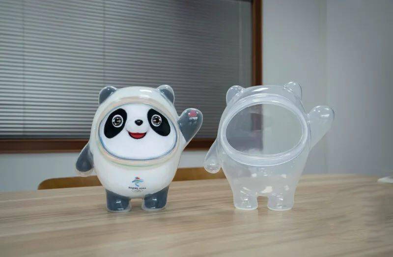 冰墩墩液态硅胶外壳成型工艺